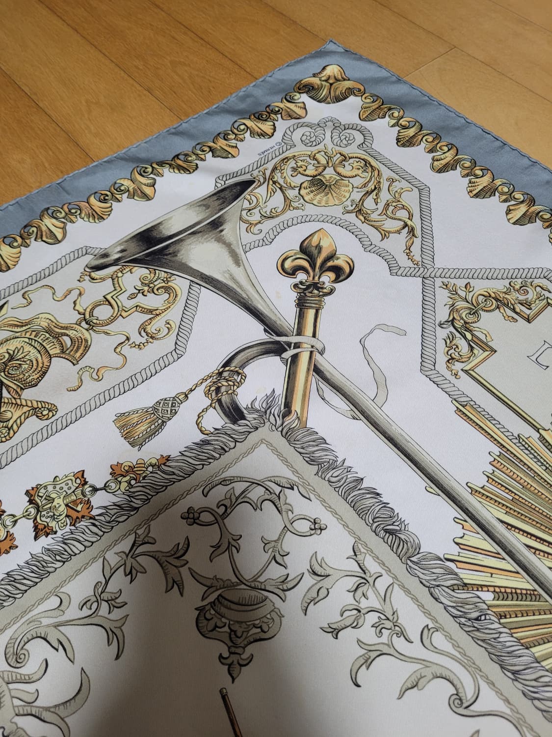 정품 에르메스 까레 실크 스카프 상품이미지10