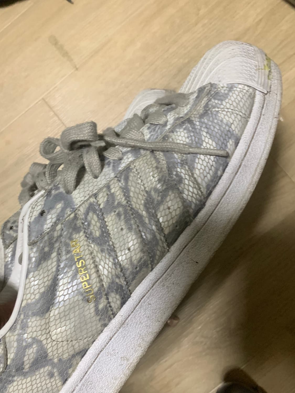 아디다스 슈퍼스타 한정판 뱀피 상품이미지2