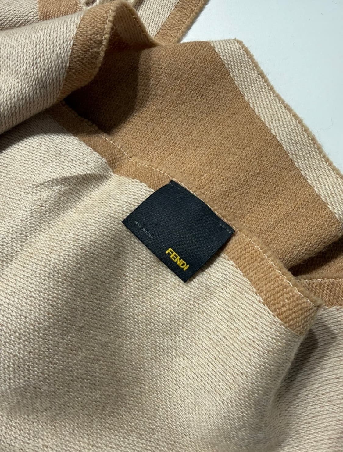 펜디 머플러 상품이미지3