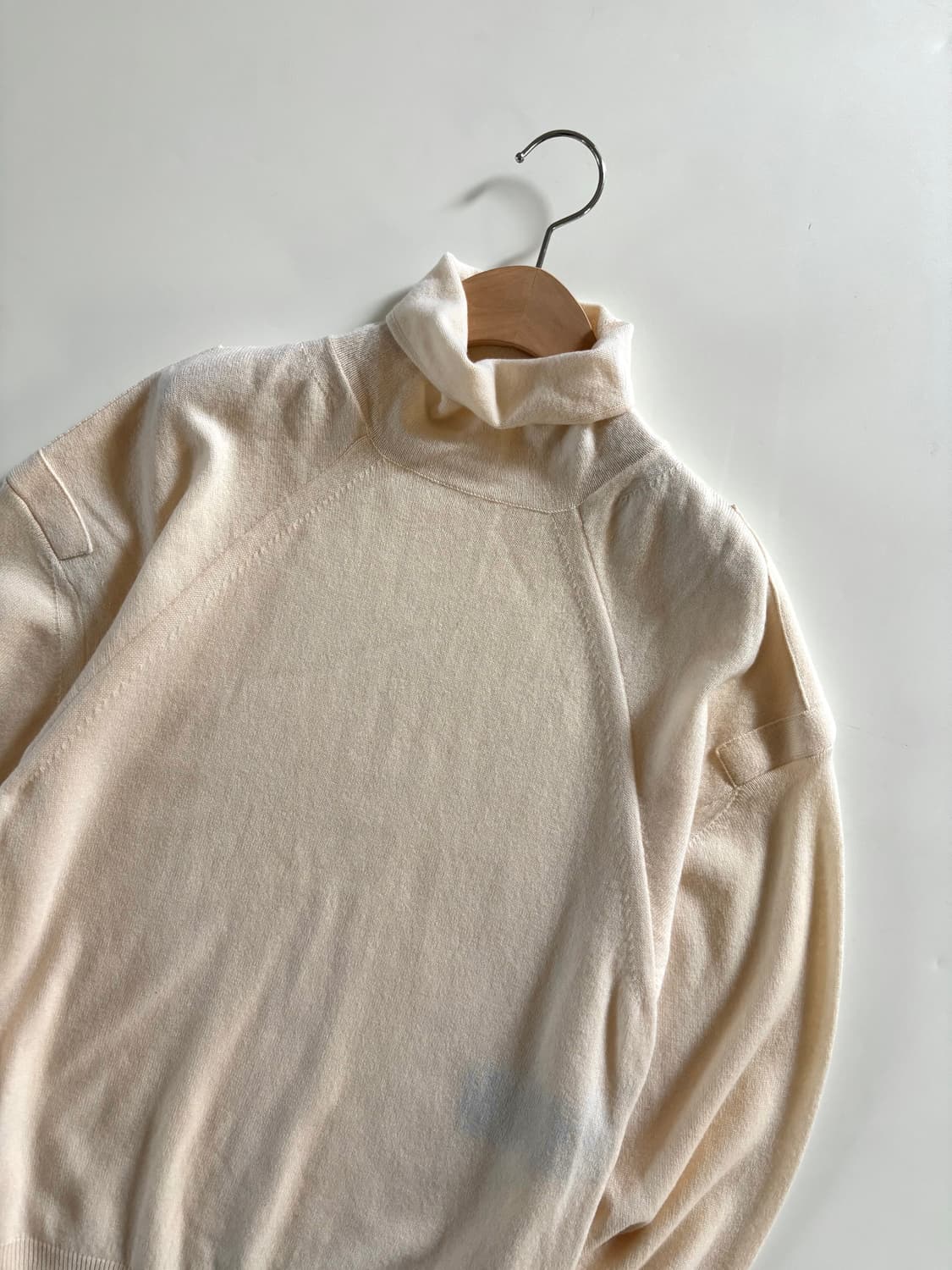 Tom Ford 톰포드 아이보리 캐시미어 터틀넥 니트 상품이미지5