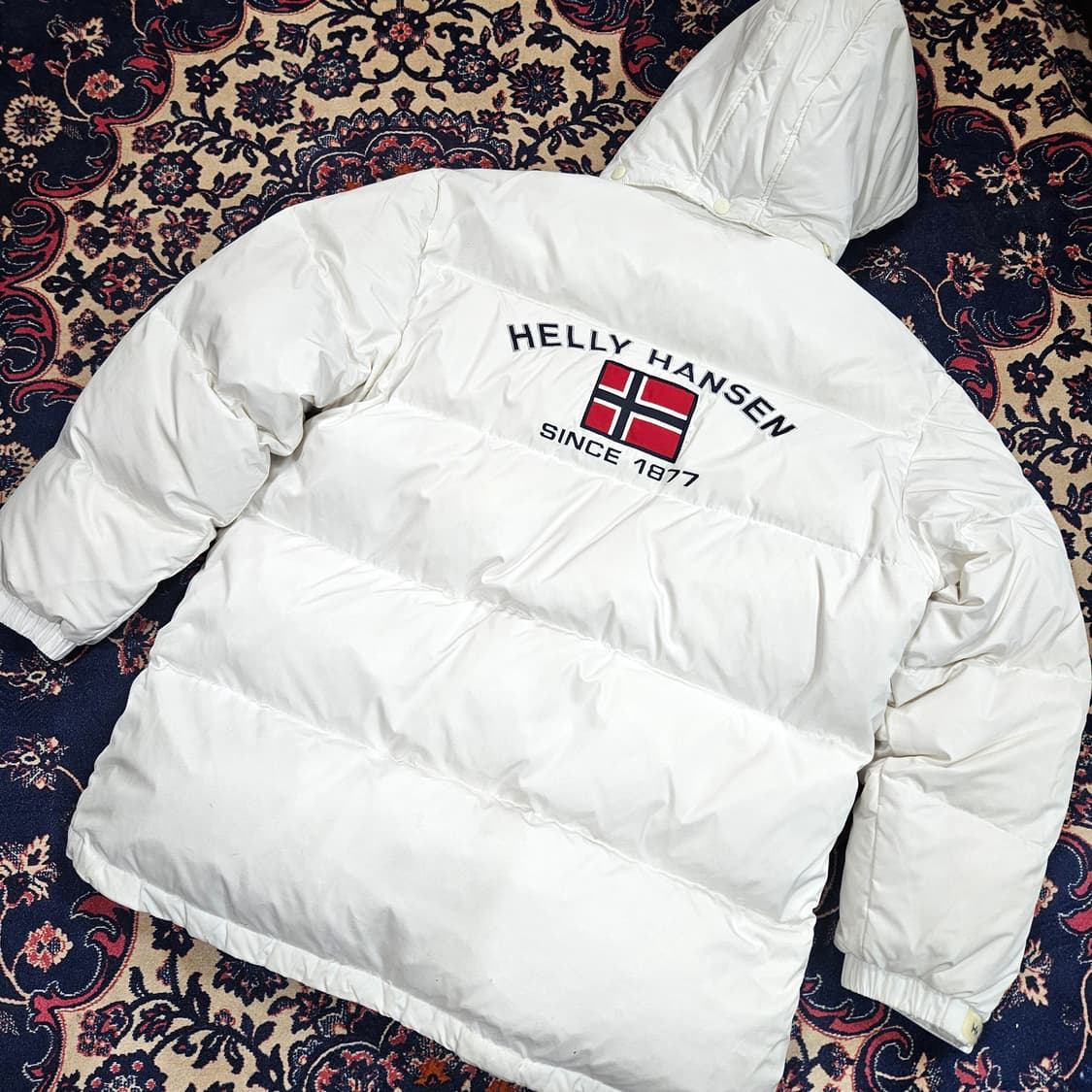 헨리한센(H/H) 빅로고 자수 덕다운 패딩 105size 상품이미지1