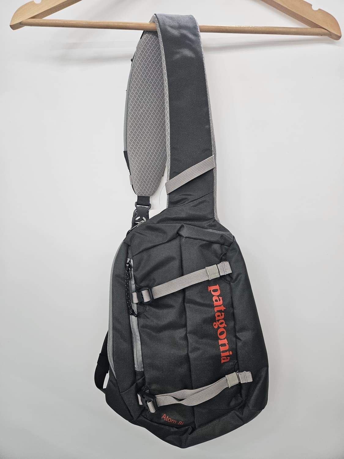 파타고니아 아톰 8L 슬링백 상품이미지1