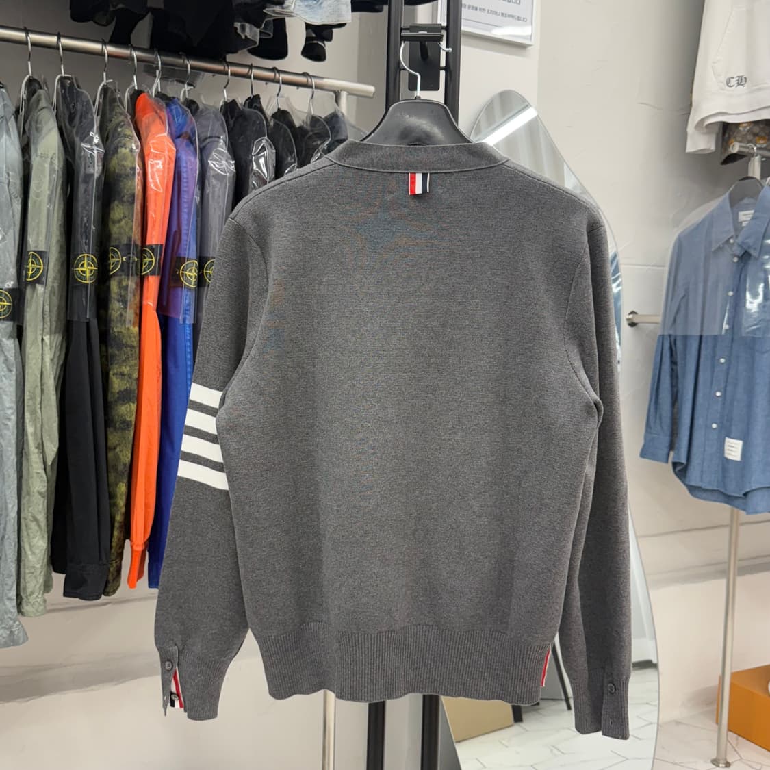 [3] 톰브라운 사선완장 밀라노스티치 가디건 상품이미지2