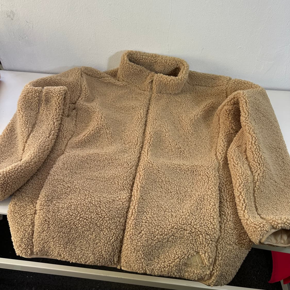 XL 아디다스 베이지 뽀글이 후리스 집업 상품이미지3