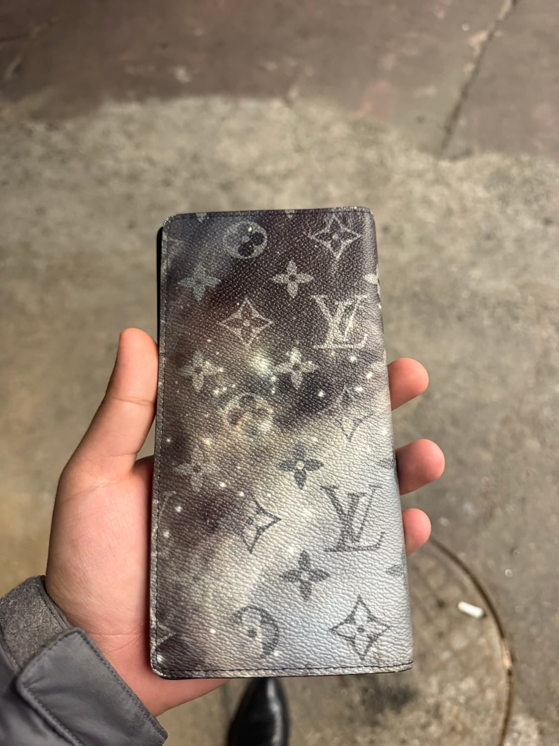 루이비통 갤럭시 장지갑 팝니다 상품이미지1