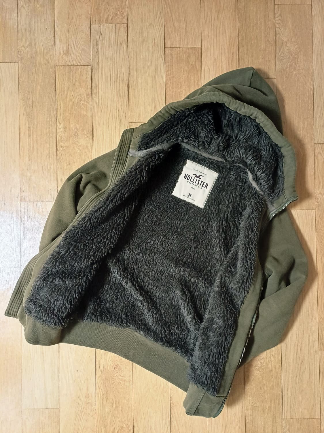 홀리스터 울프죠 올리브 그린 후드집업 상태 S급 상품이미지2