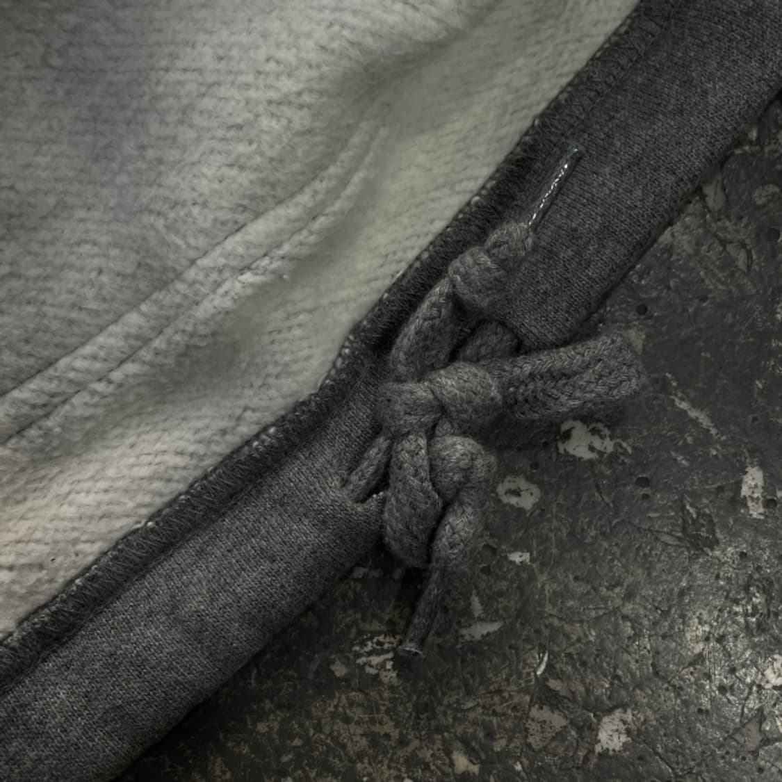 토마스 모어 후드티 상품이미지5