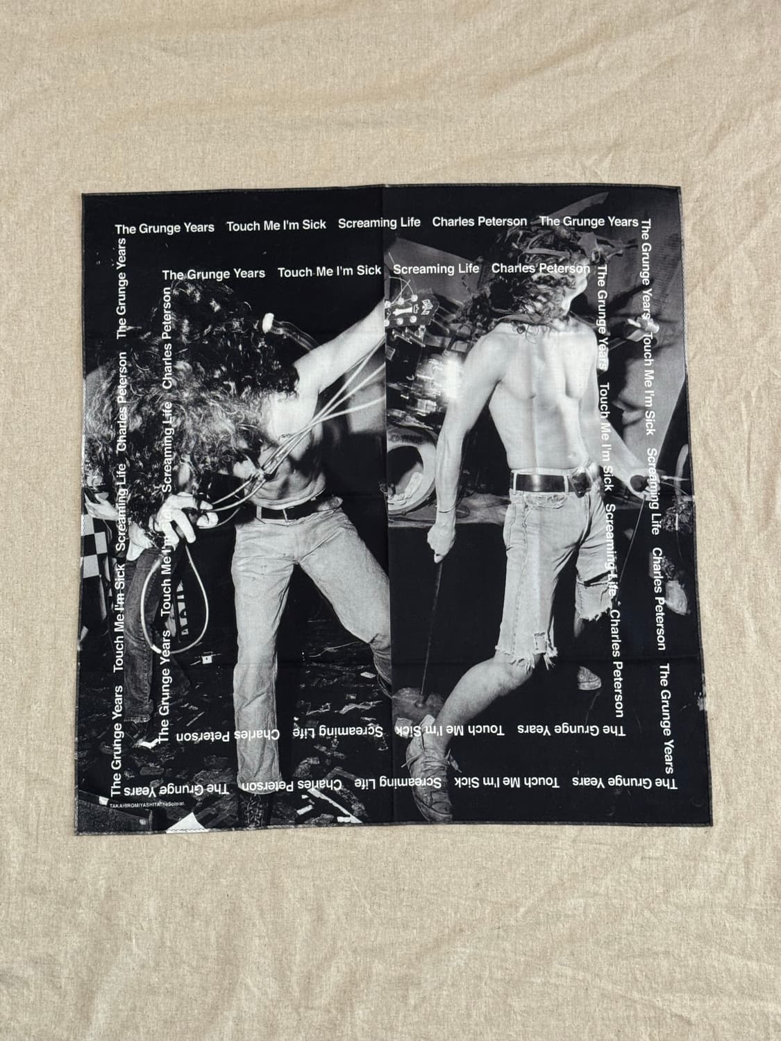 솔로이스트 Grunge Years 커트코베인 반다나 상품이미지2