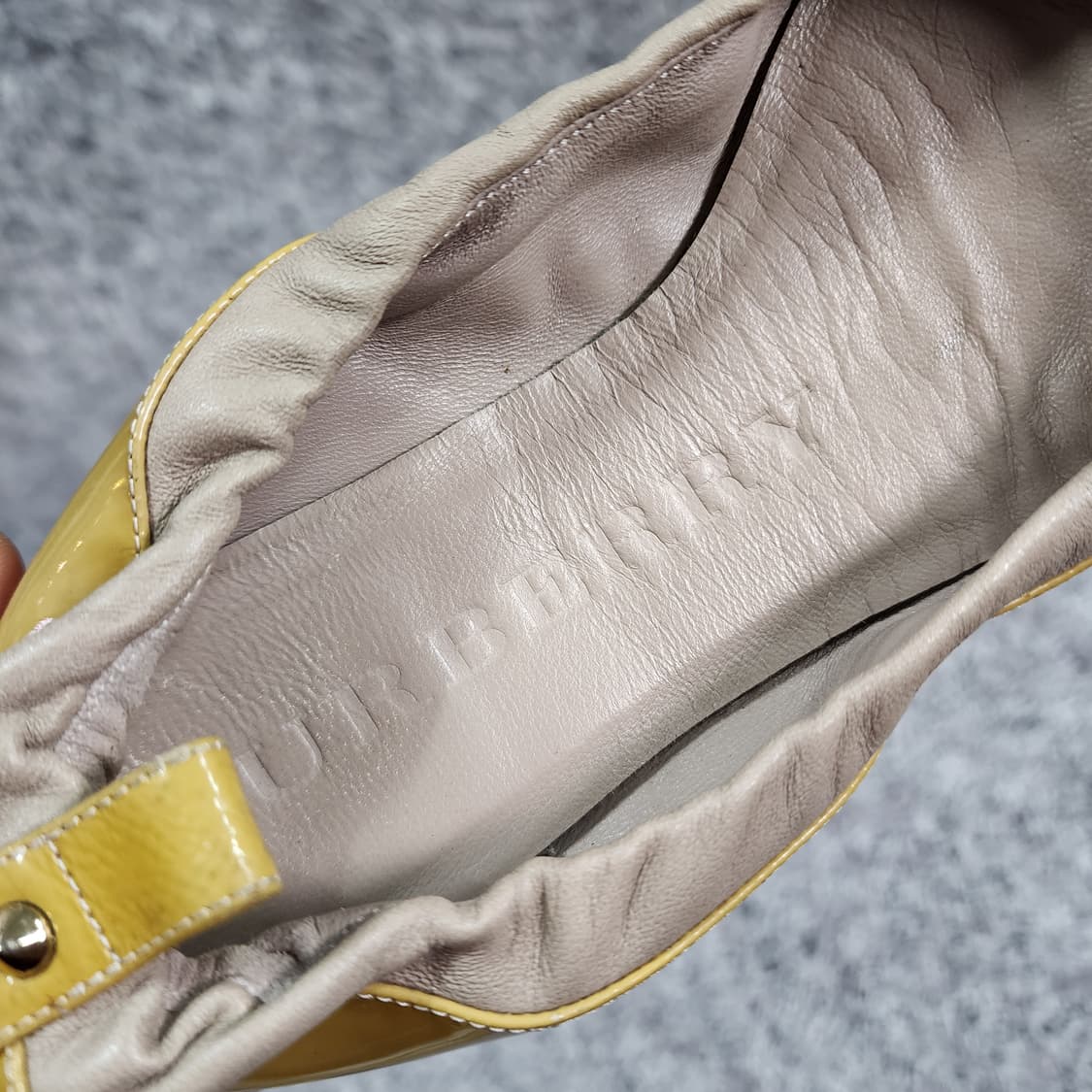 버버리 발레리나 플랫슈즈 36 상품이미지9