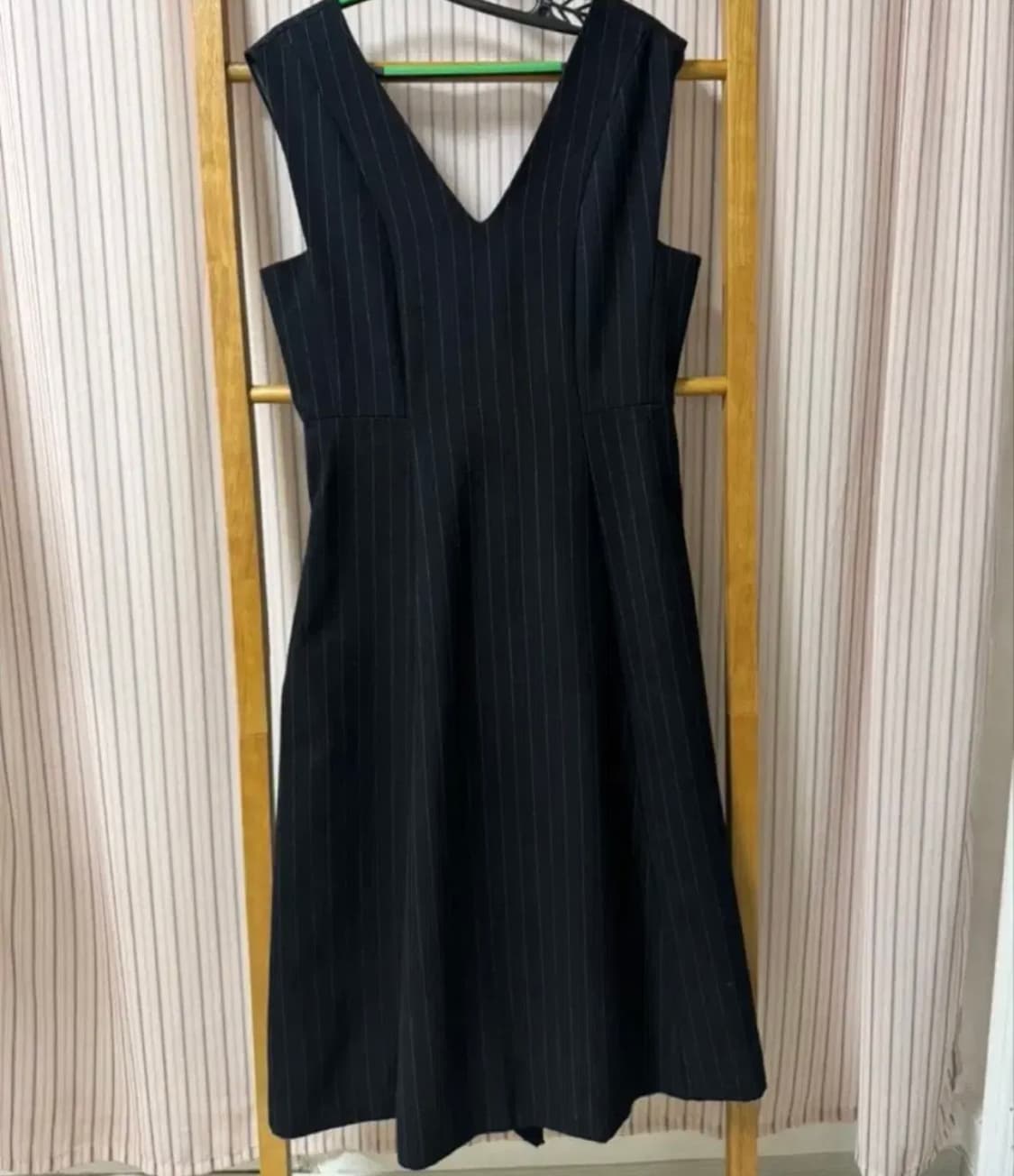 레디투웨어 블랙 스트라이프 프릴 레이어드 브이넥 원피스 F 상품이미지3