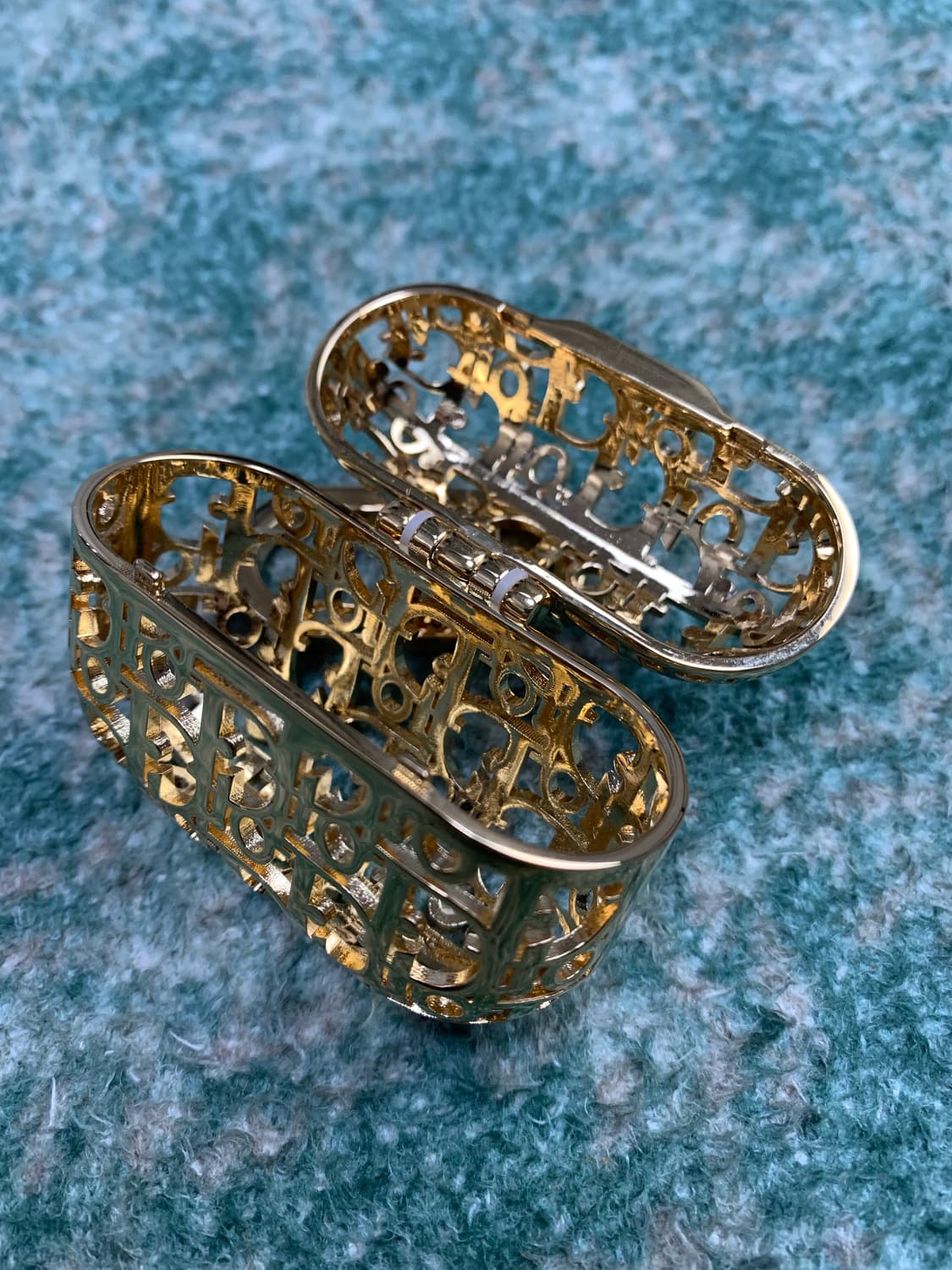 🇫🇷Dior Oblique Metal AirPods Pro Cas 상품이미지4