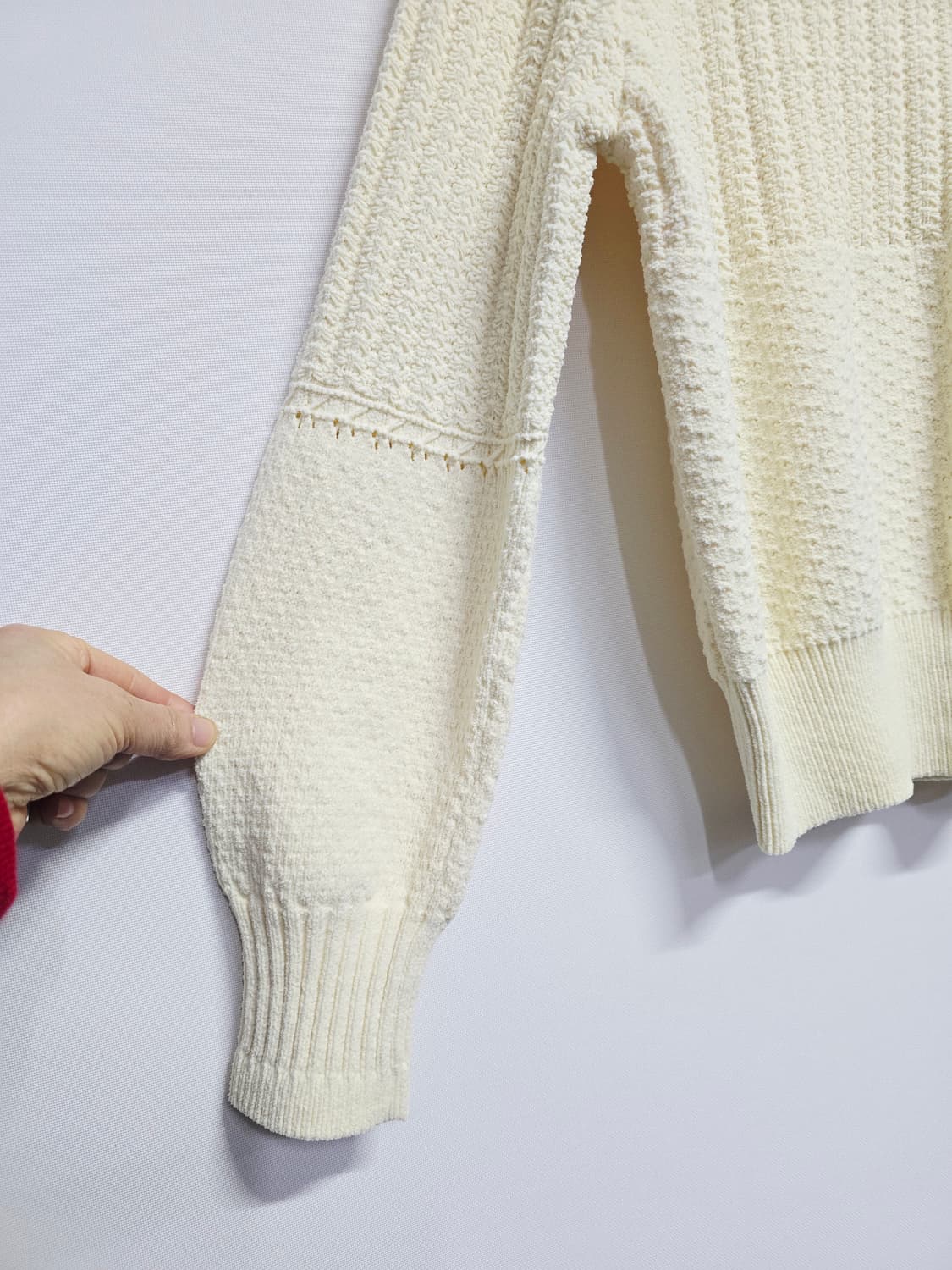 지컷 g-cut 엠보싱 니트 스웨터 상품이미지4