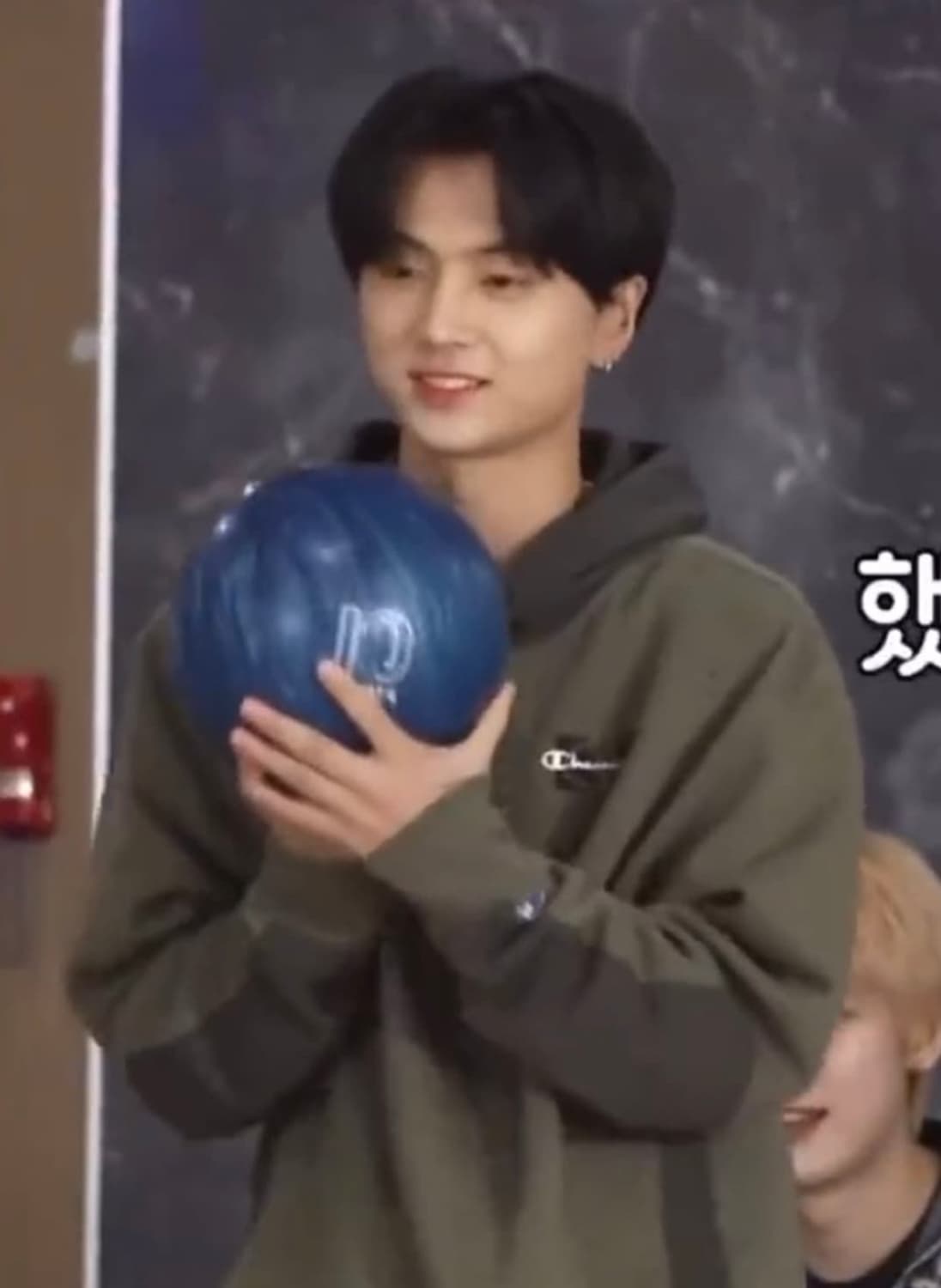 챔피온 카키 기모 후드티 XL 판매 합니다 상품이미지4