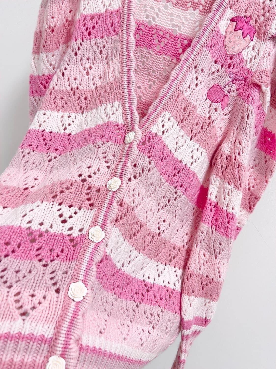 Love shack fancy 러브 쉑 팬시 펀칭 포인텔 니트 가디건 상품이미지8