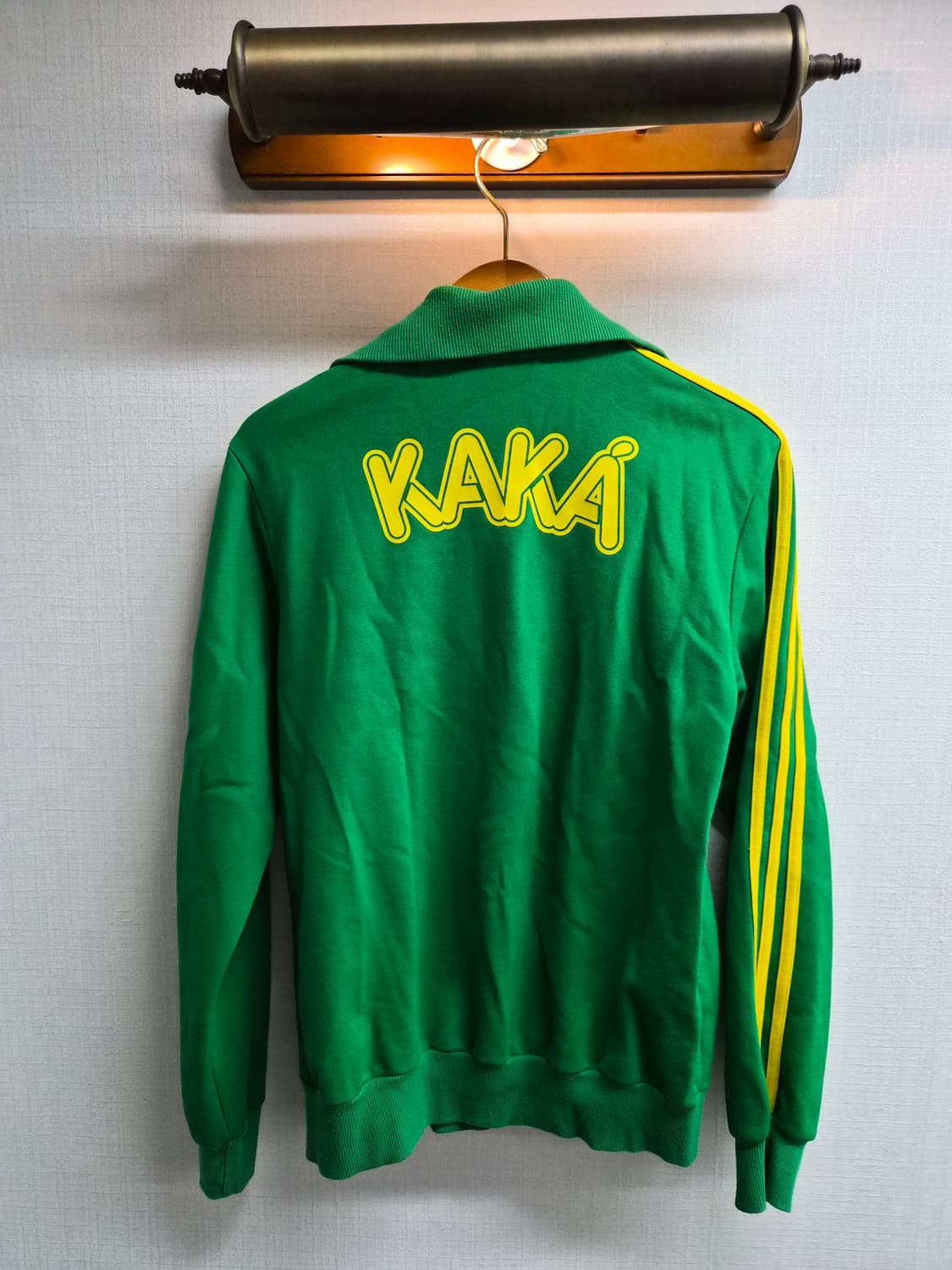 95) 아디다스 x 카카 트랙탑 져지 팝니다 상품이미지2