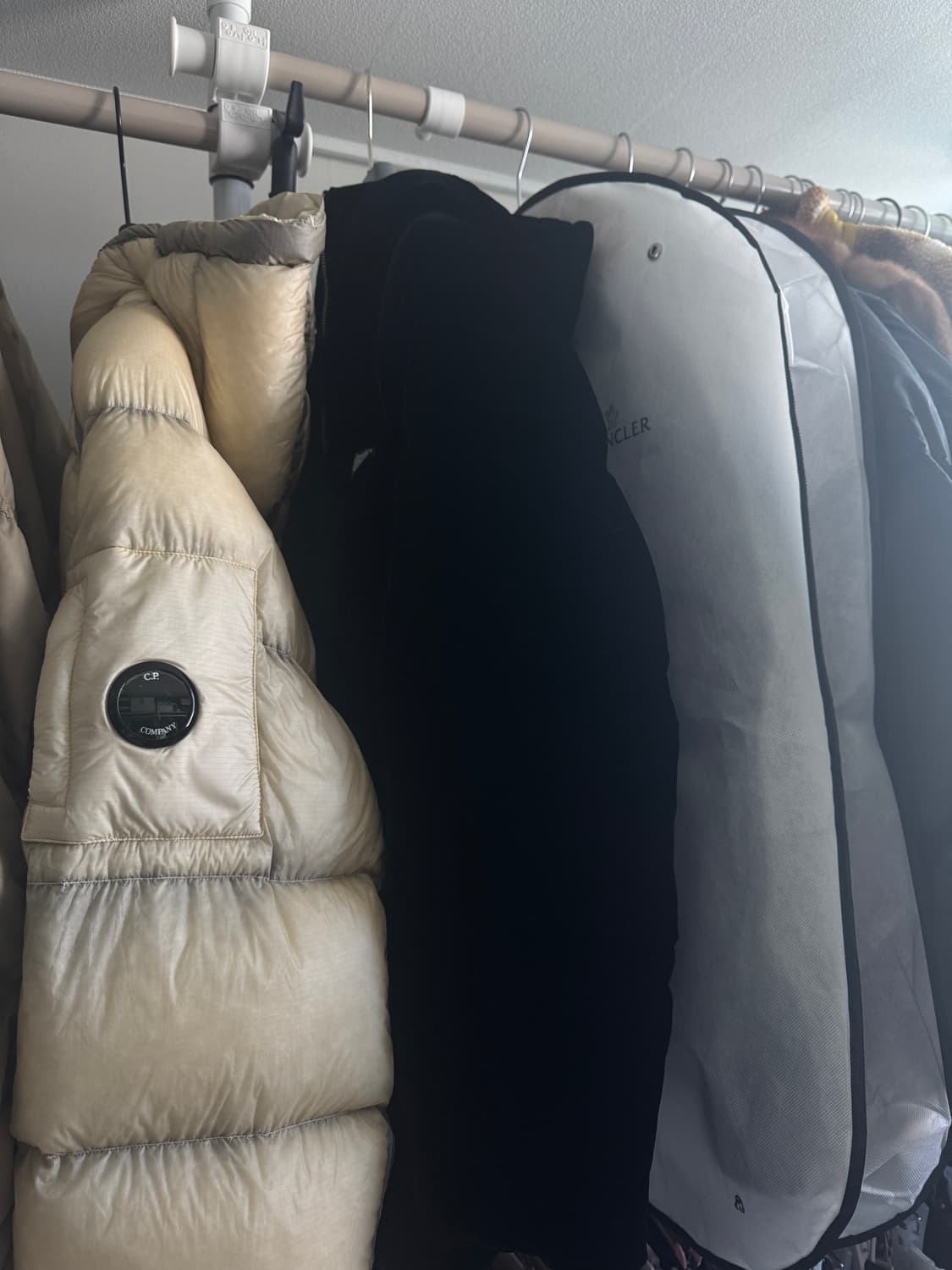 몽클레어 24fw 보에드 1사이즈 팝니다 상품이미지9