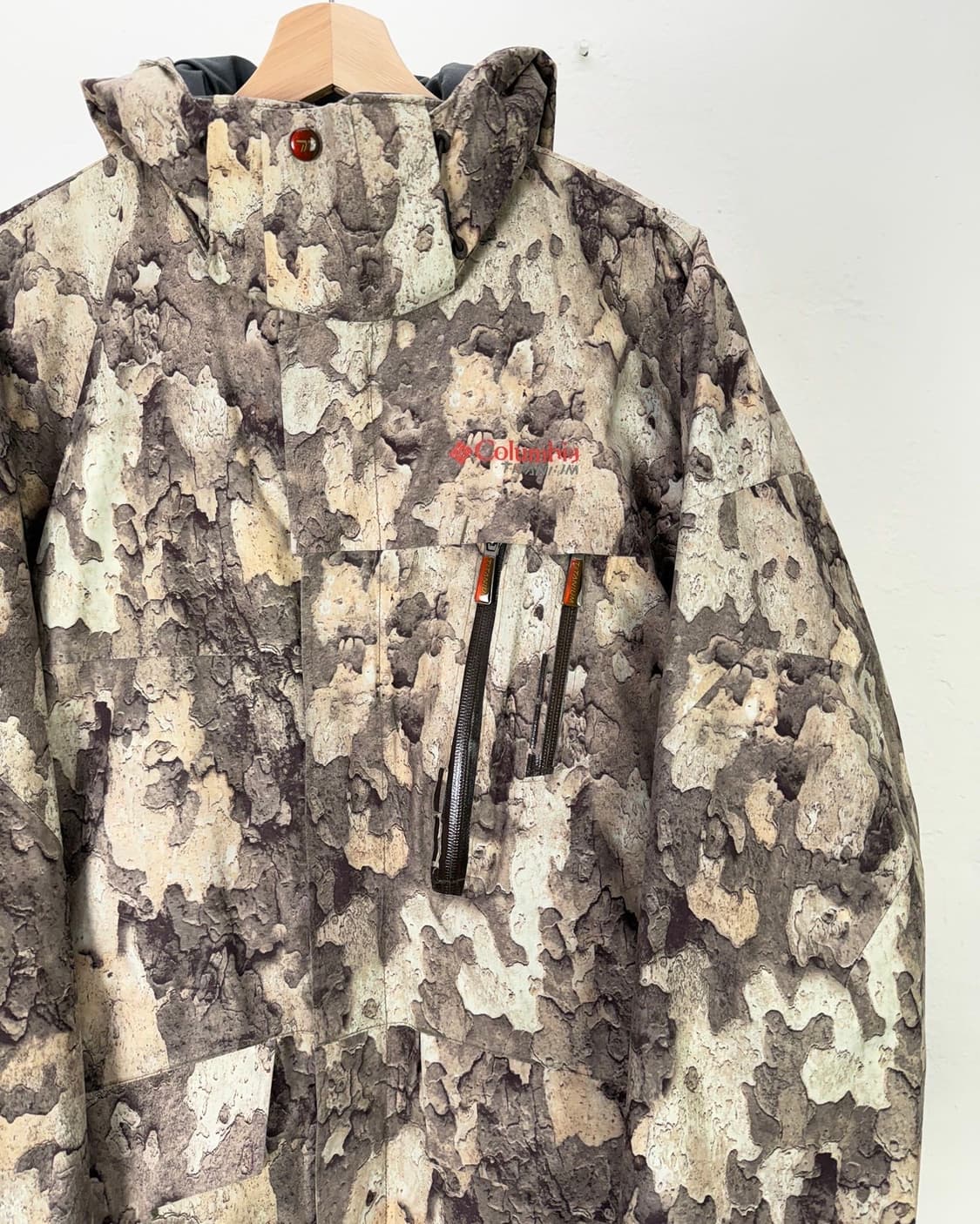 컬럼비아 벤틸레이션 티타늄 카모 웨이딩 밀리터리 자켓 상품이미지3