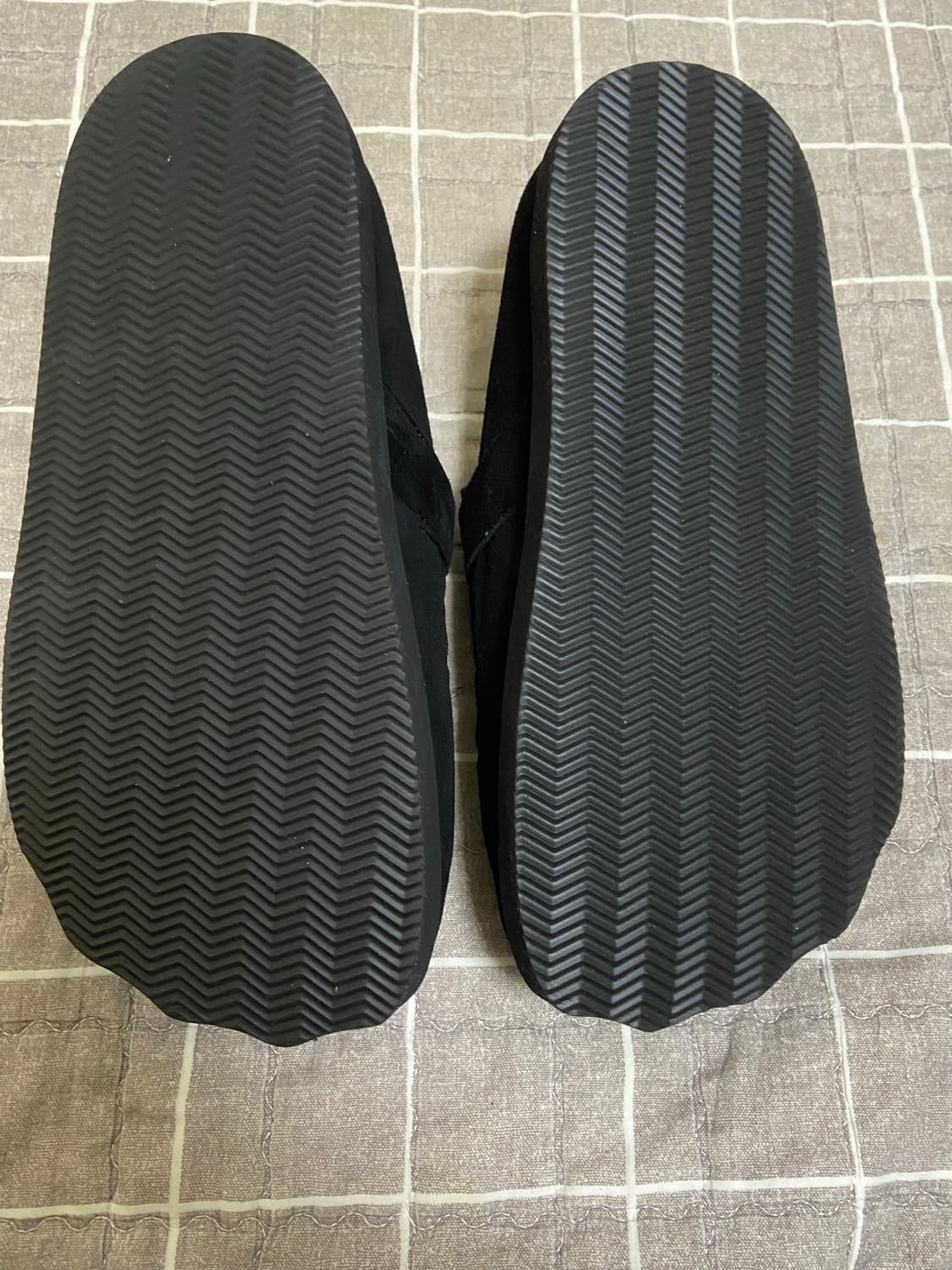 쏘유레슈어 x 써저리 협업 슬립온 상품이미지3