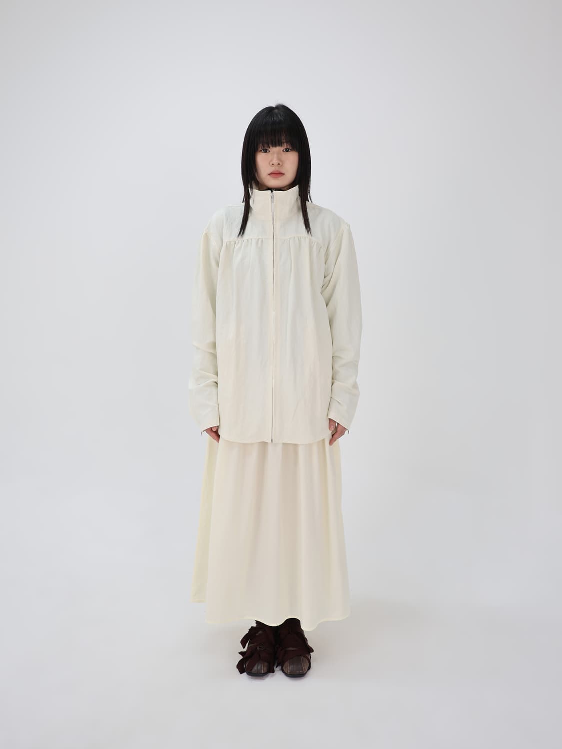 아모르샤이 Shirring Windbreaker 상품이미지1