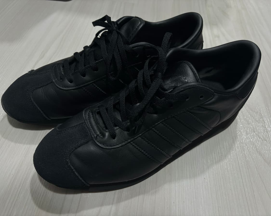 아디다스 컨트리2 올블랙 상품이미지1