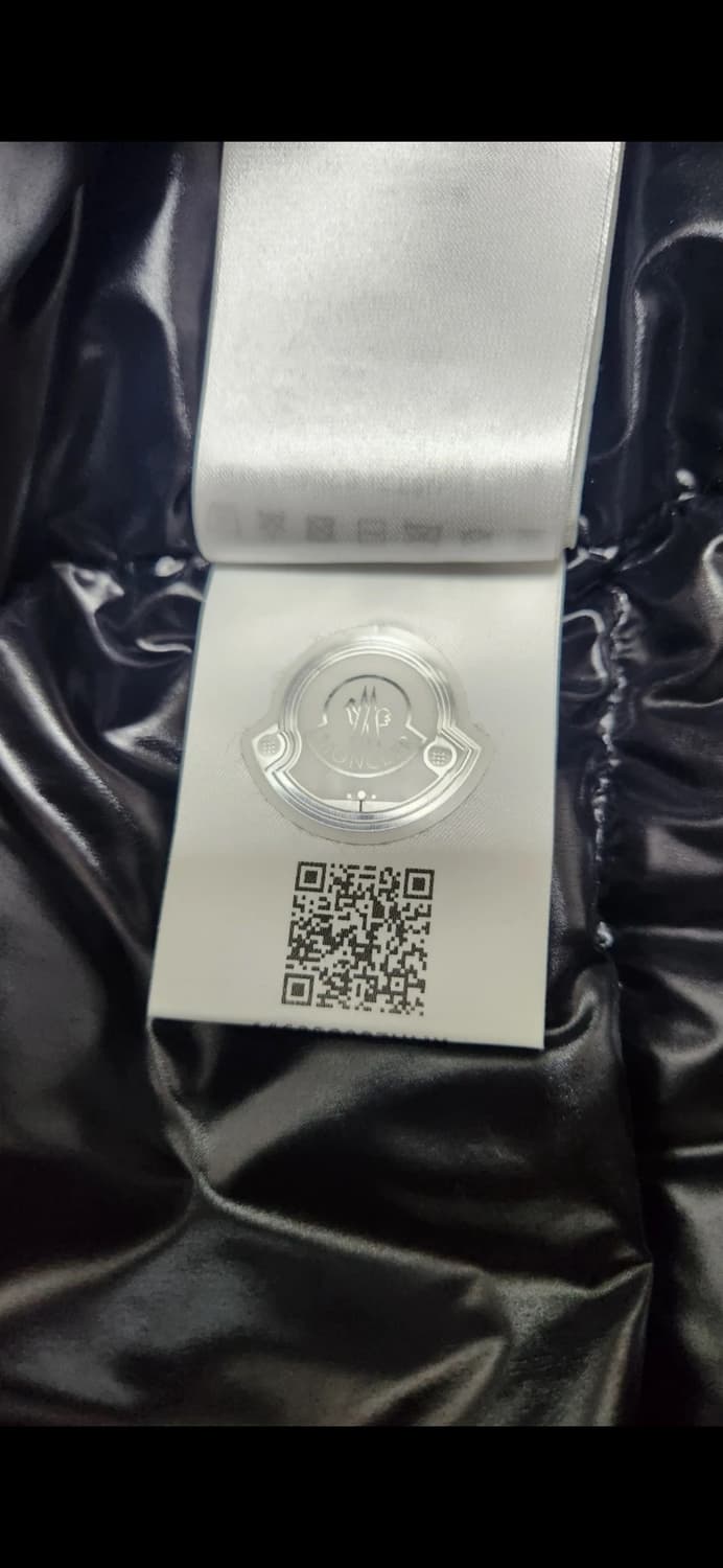 몽클레어 몽클라 2사이즈 패딩 상태 S급 상품이미지6