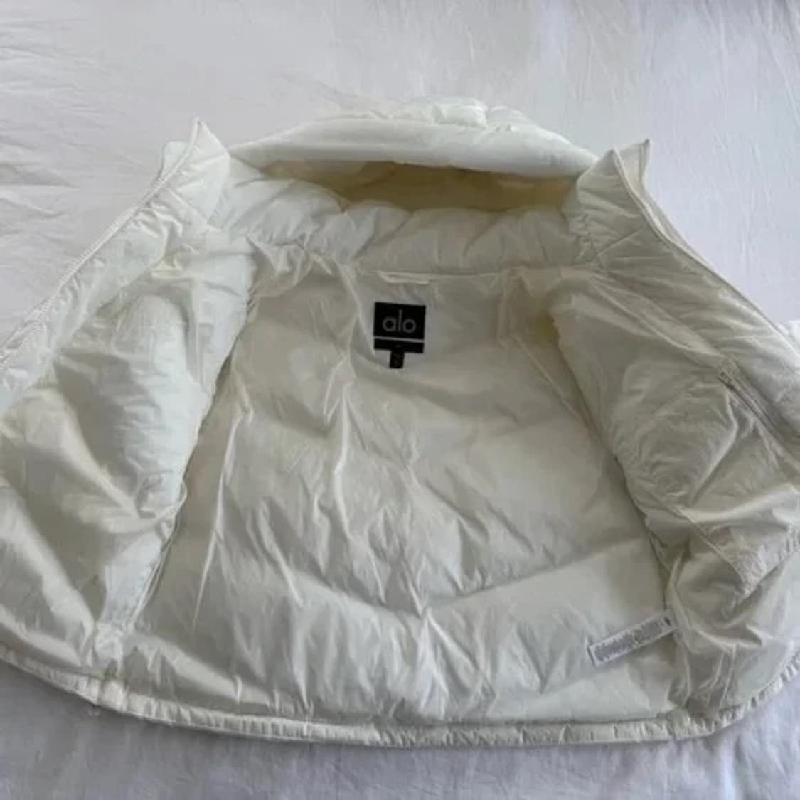 알로 요가 glacier puffer ivory xs 새제품 정가 40 상품이미지4