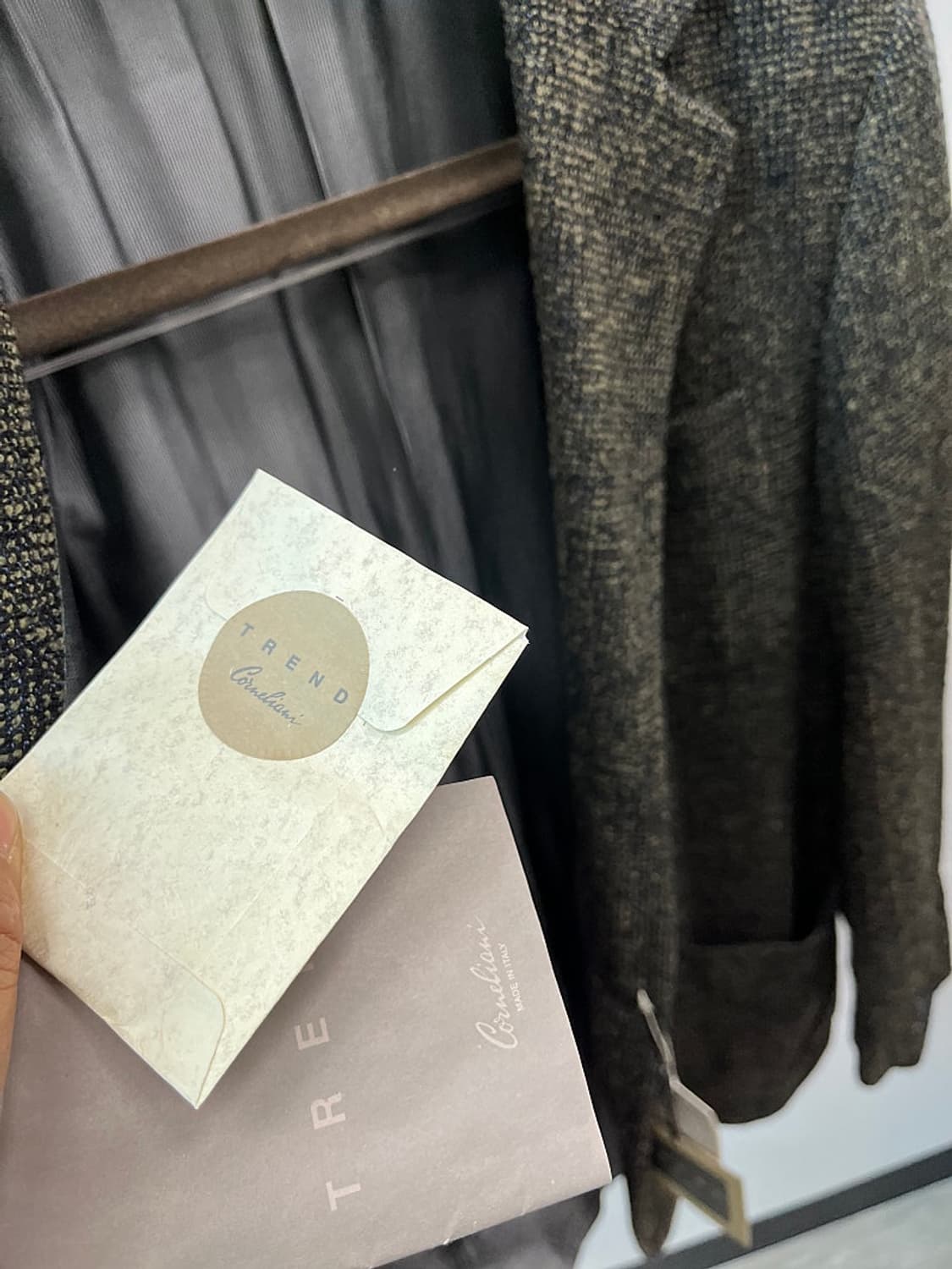 110) 꼬르넬리아니 이태리 트위드 자켓  상품이미지9