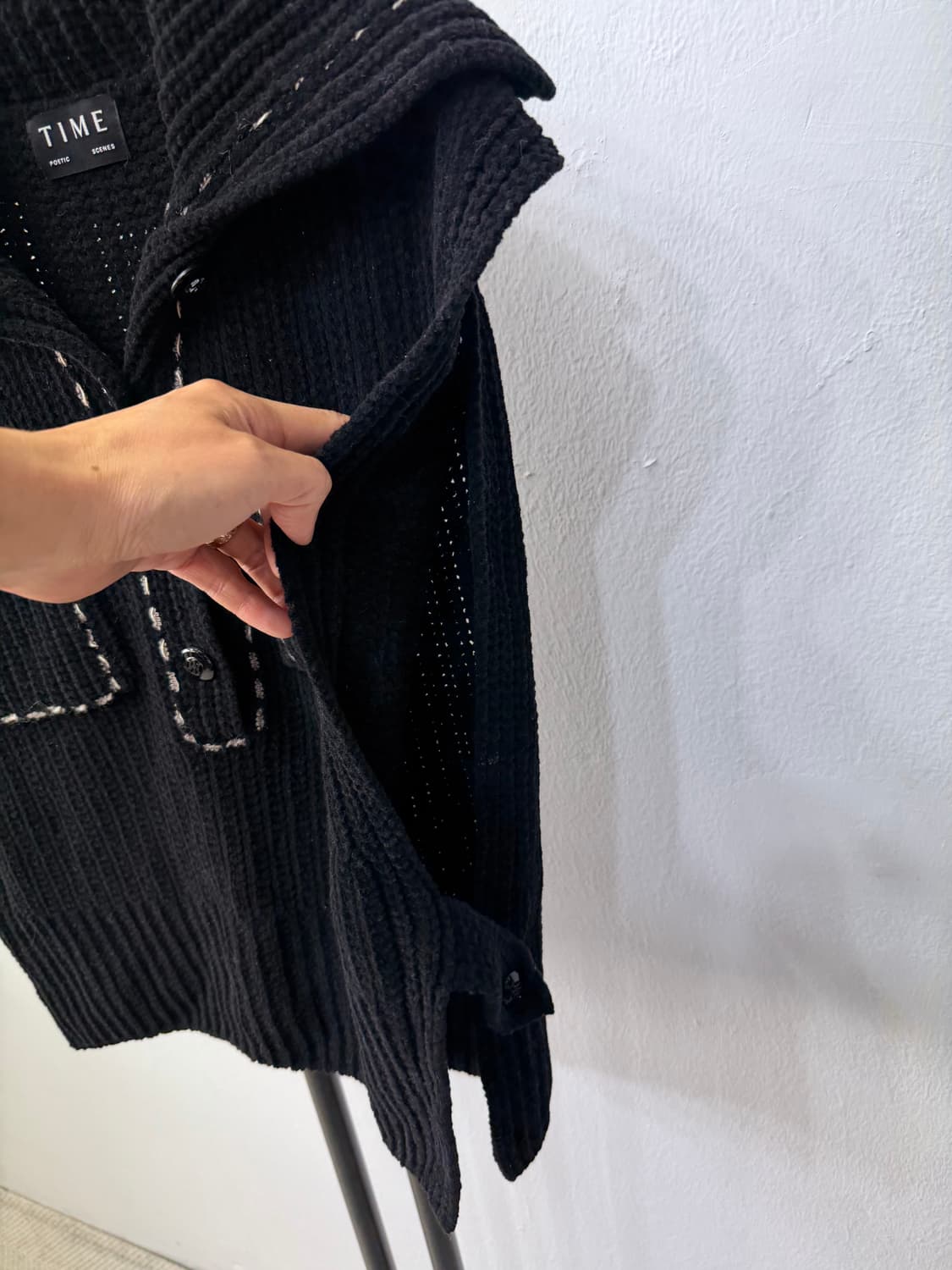 정품) TIME 타임 한섬 22ss 블랙 니트 베스트 조끼 90F 상품이미지4
