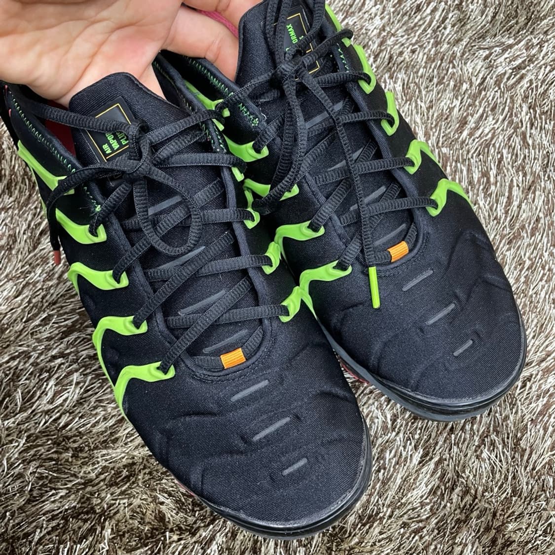 나이키 Nike 에어 베이퍼맥스 플러스 엠버 글로우 형광 그린 270 상품이미지4
