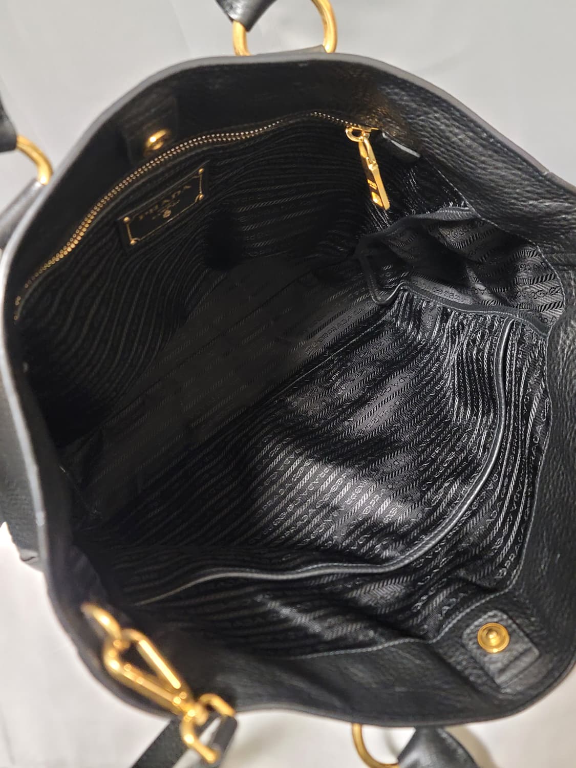 프라다 가방,크로스백토트백(디올샤넬보테가루이비통구찌셀린느생로랑발렌시아가) 상품이미지7