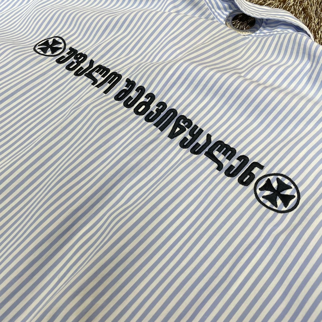 베트멍 VETEMENTS 백로고 메탈링 스프라이트 셔츠 M 상품이미지7