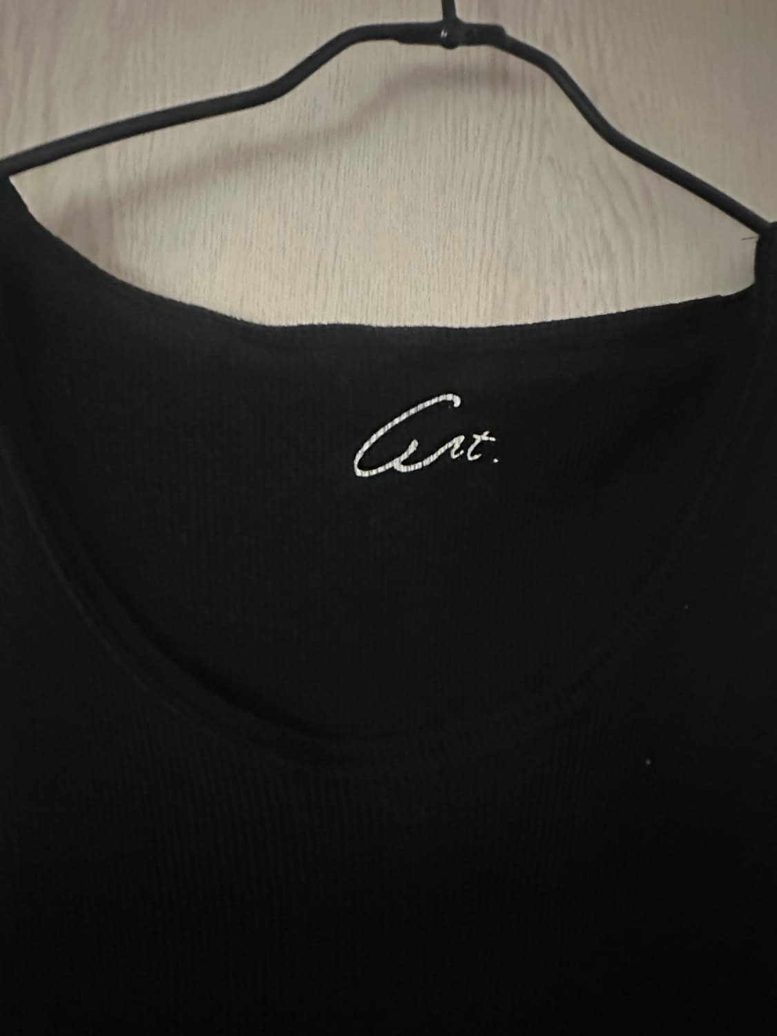 Art. Produced by DSI Sleeveless v-kei 상품이미지3