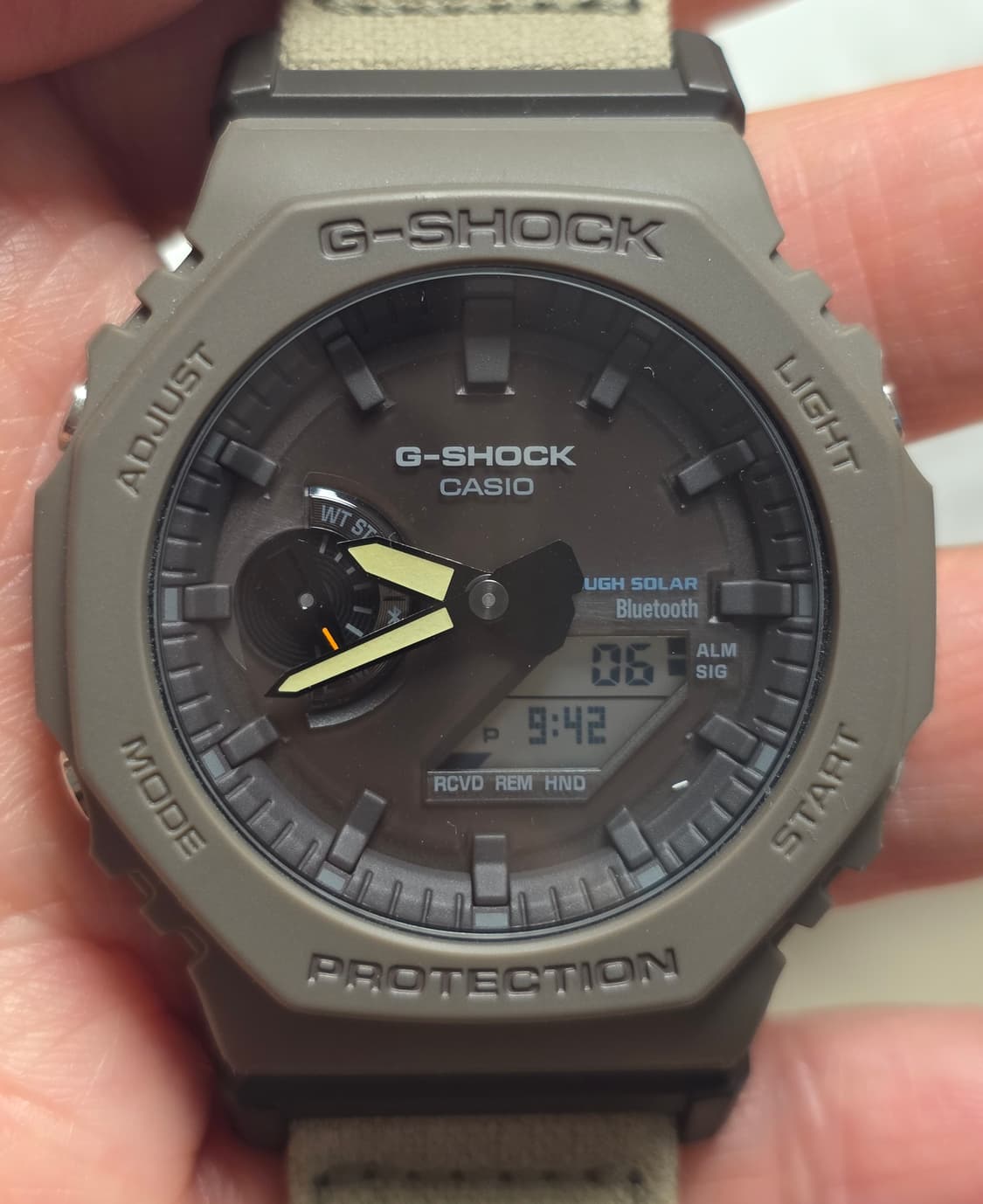 지샥 G-SHOCK GA-B2100CT-5ADR 태양광 블루투스 시계 ( 상품이미지2