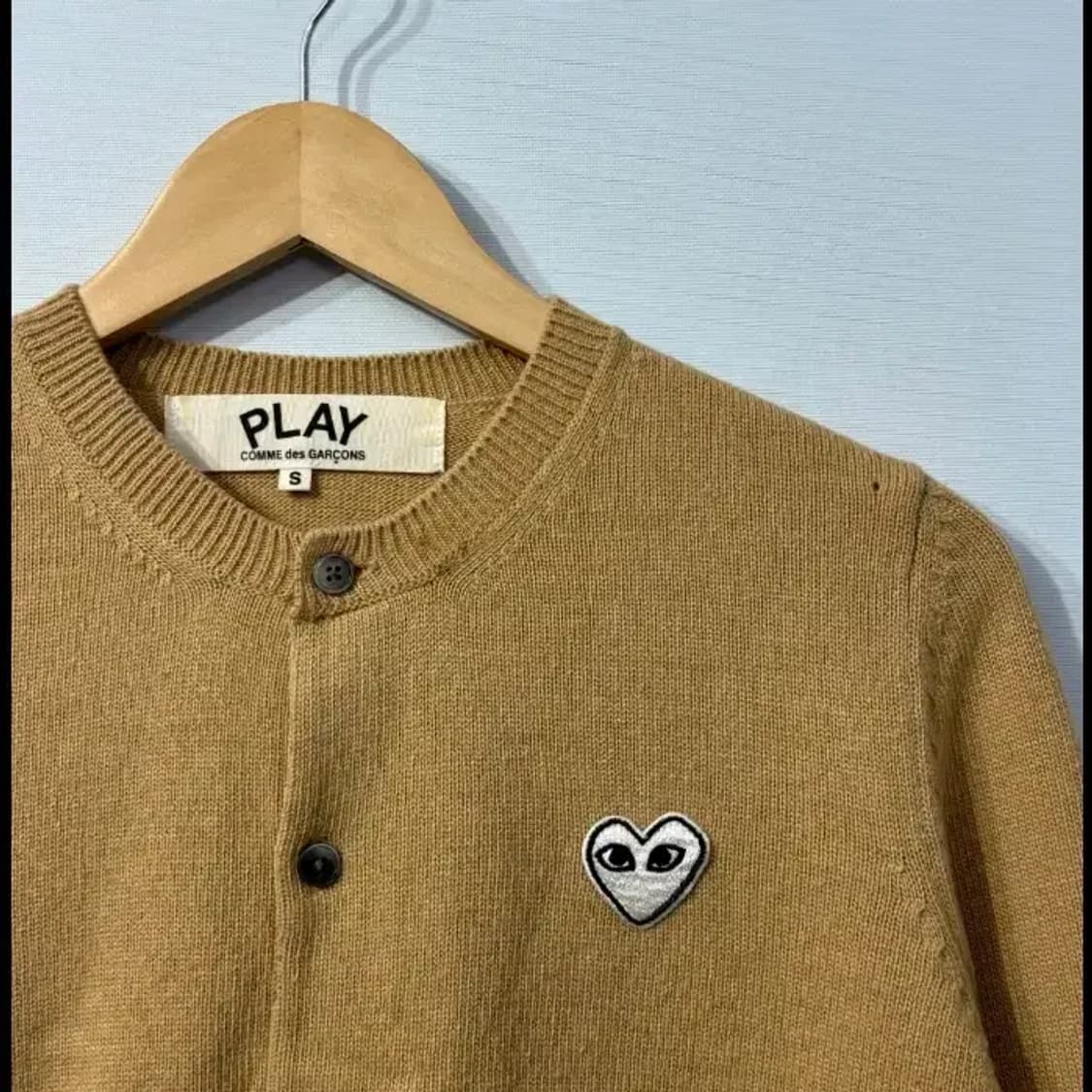 꼼데가르송 PLAY 가디건 베이지 ~55 상품이미지1