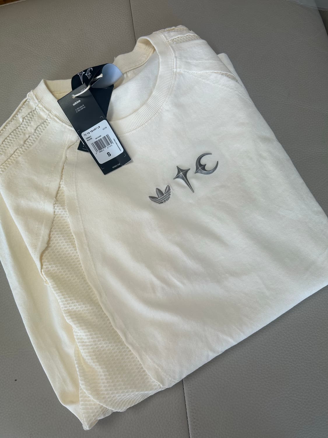 떠그클럽 아디다스 콜라보 롱슬리브 S 상품이미지1