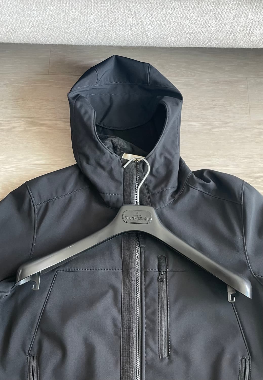 스톤아일랜드 소프트 쉘 후드 자켓 상품이미지10