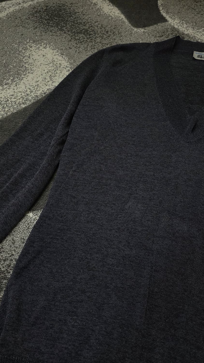 비비안웨스트우드  브이넥 레이온 여름 니트 상품이미지3