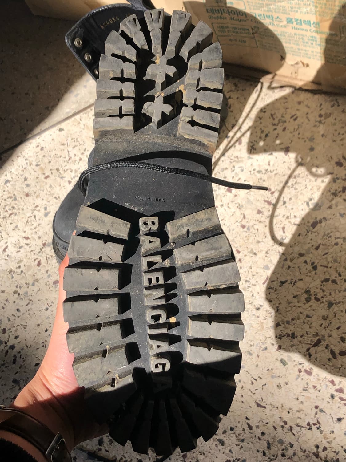 [40] 발렌시아가 스트라이크 부츠 상품이미지2