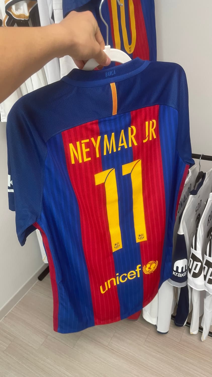 16-17 바르셀로나 네이마르 유니폼  상품이미지3