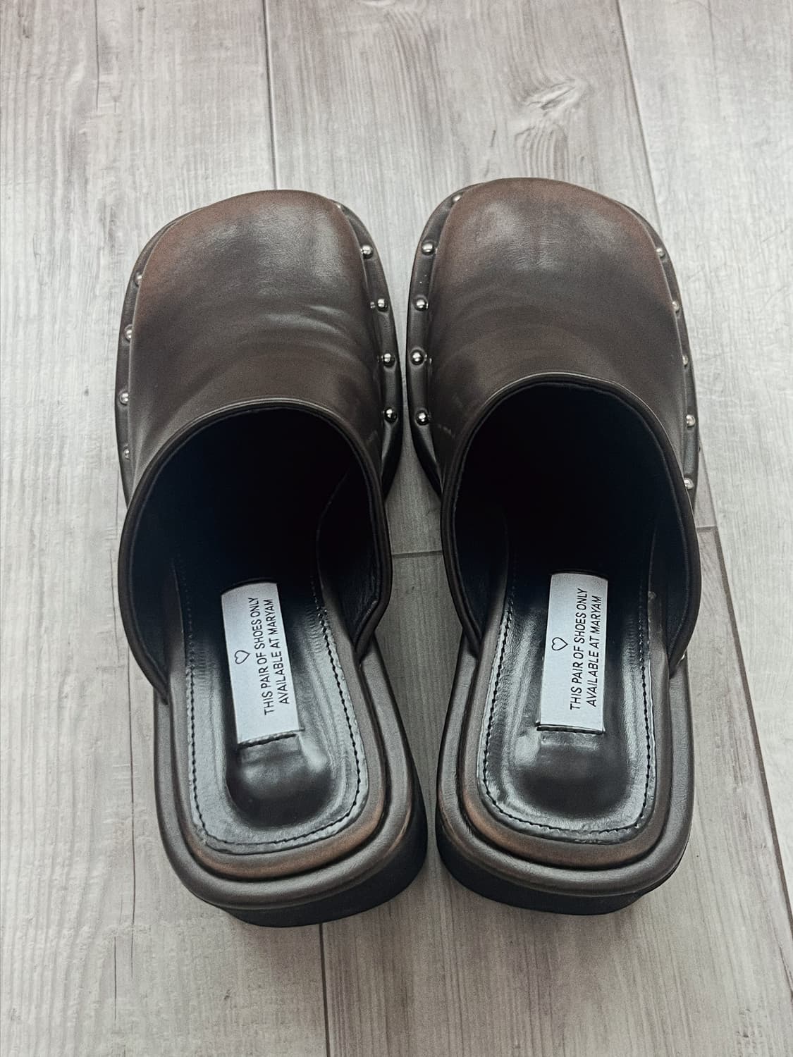 스퀘어 스터드 뮬 브라운 상품이미지2