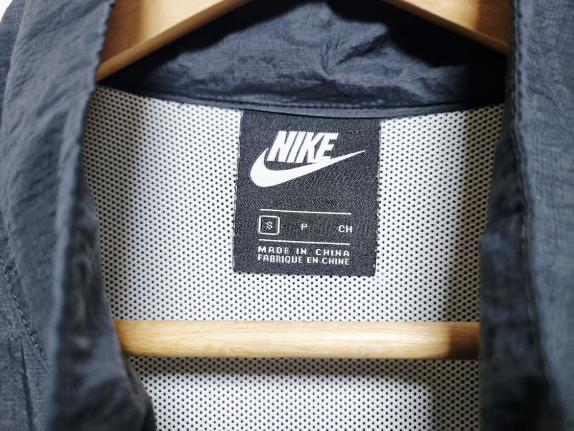 여성 정가13만 나이키 시그널 경량 윈드러너 바람막이 자켓 트레이닝복 상품이미지6