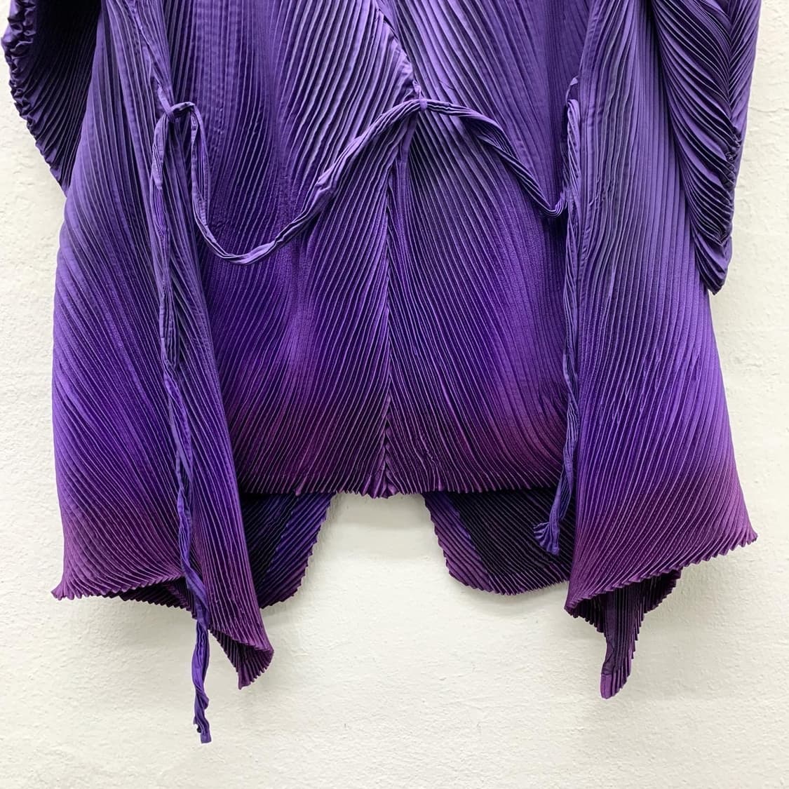 이세이 미야케 퍼플 플리츠 더블 코트 상품이미지5