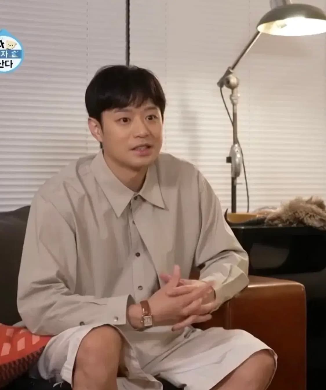 르셉템버 비대칭 셔츠 (김충재 착용) 상품이미지1