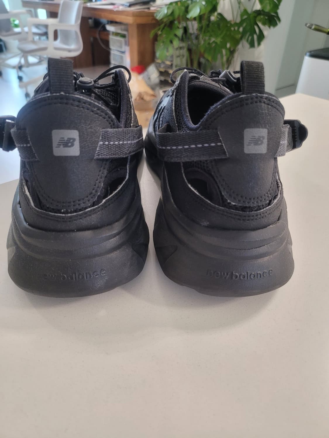 뉴발란스 아웃도어 명작 고프코어 케이브 샌들 블랙 280 👟 상품이미지4