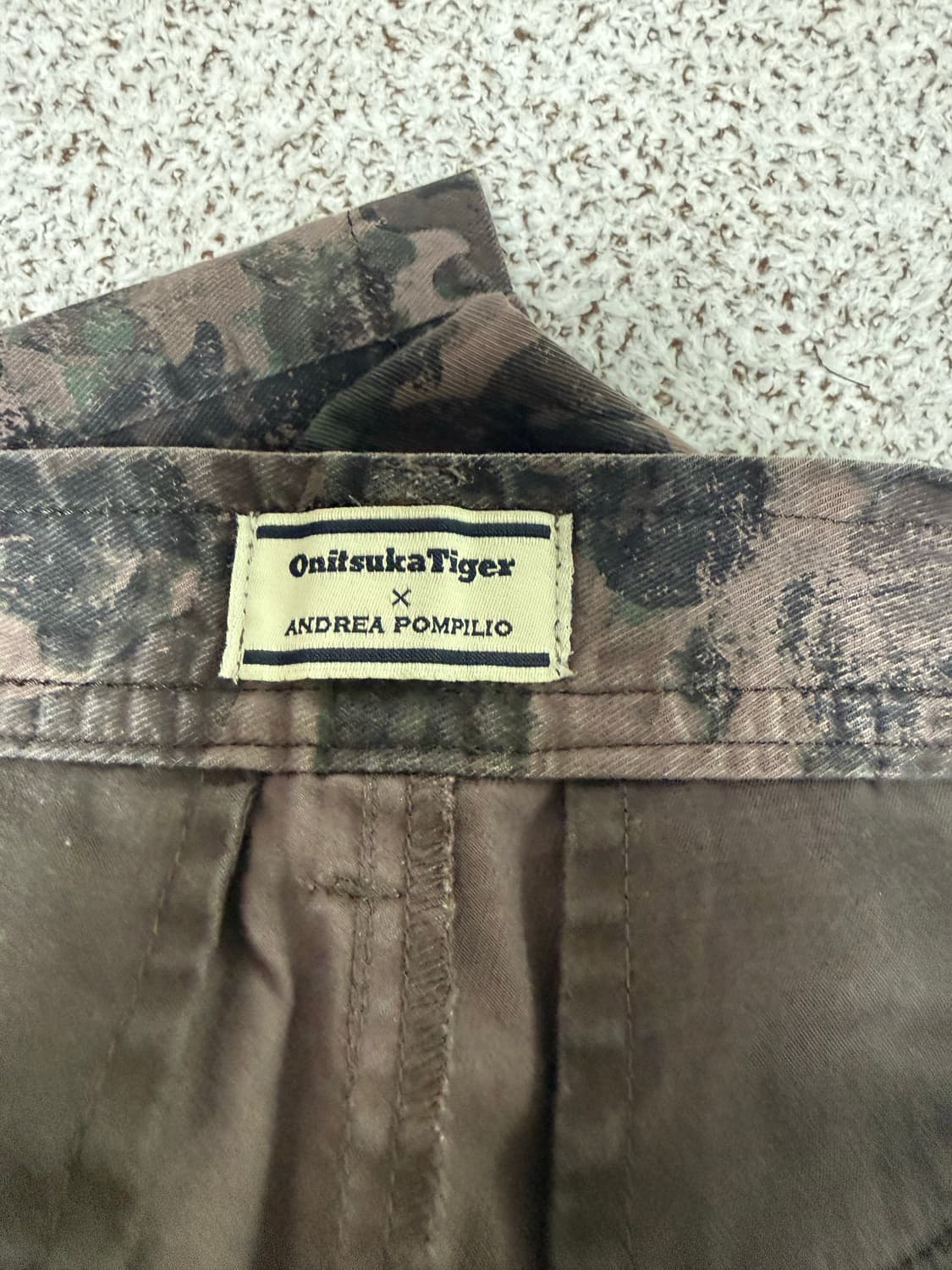 오니츠카타이거 x 안드레아폼필리오 콜라보레이션 카모 팬츠 상품이미지3