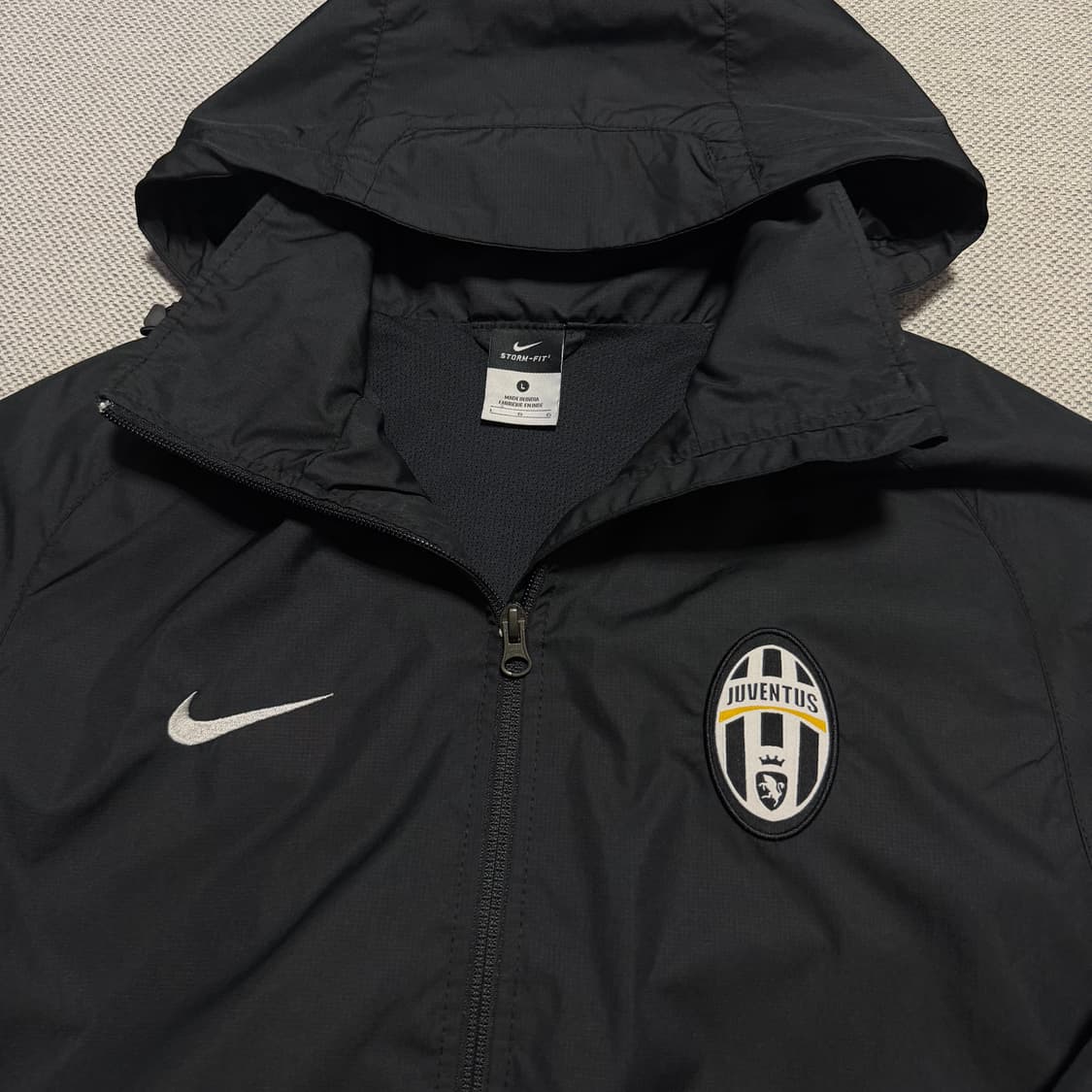 나이키 유벤투스 바람막이 자켓 상품이미지2