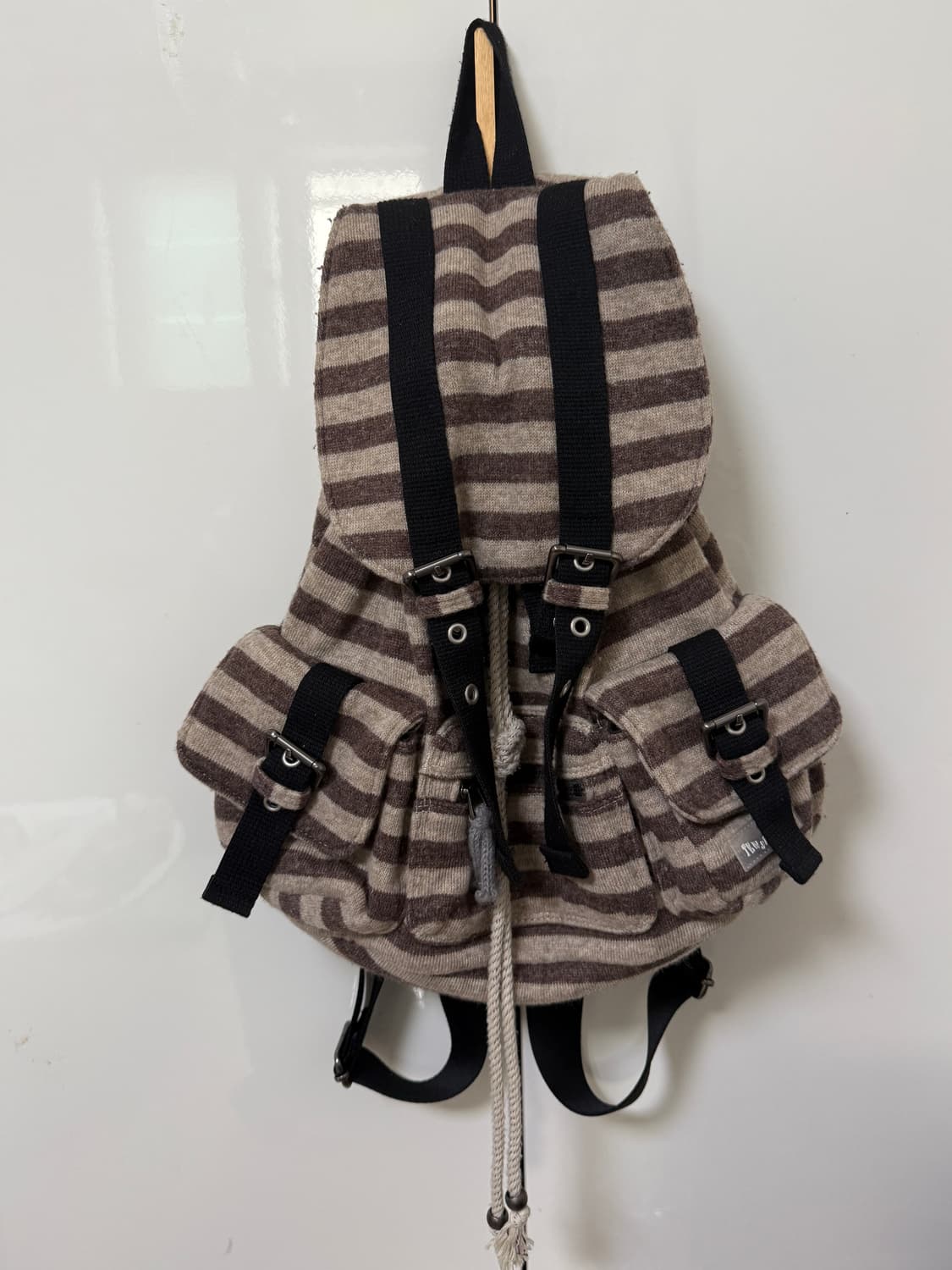 텐스댄스(파히섬) 스트라이프 백팩 브라운 상품이미지1