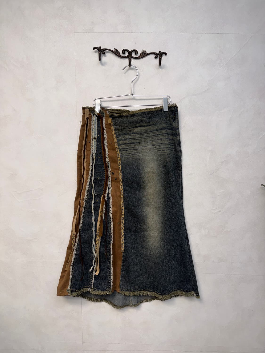 Denim grunge western leopard long skirt 상품이미지1