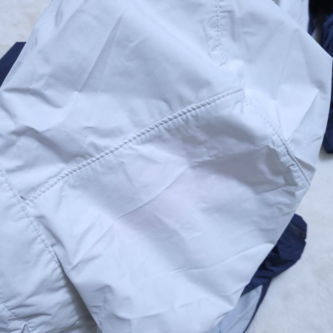 디스커버리 남성 바람막이 100 0403 상품이미지8