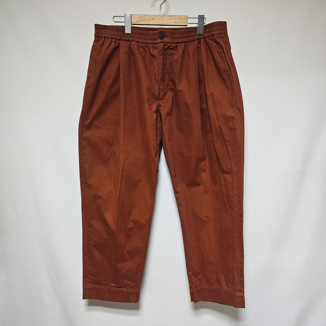 스튜디오 니콜슨 원턱 볼륨 밴딩 팬츠 L사이즈 상품이미지1